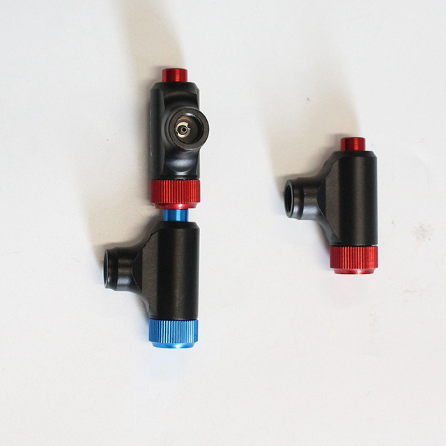 Велосипедный насос Co2 с манометром