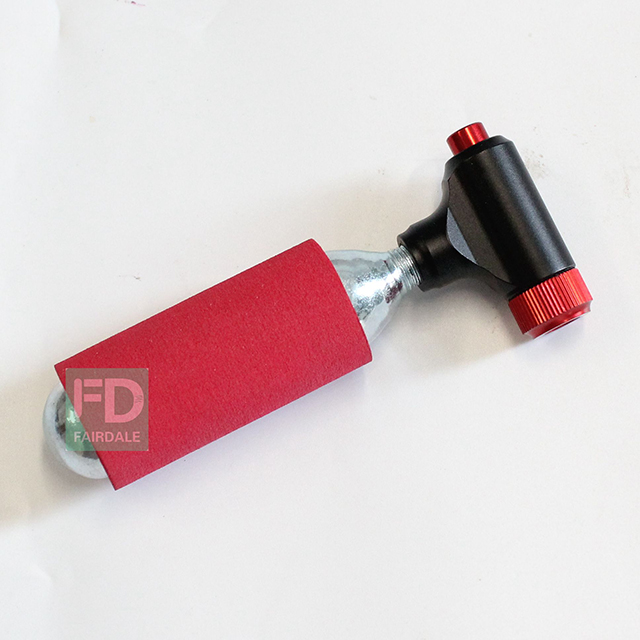 Велосипедный насос Co2 с манометром